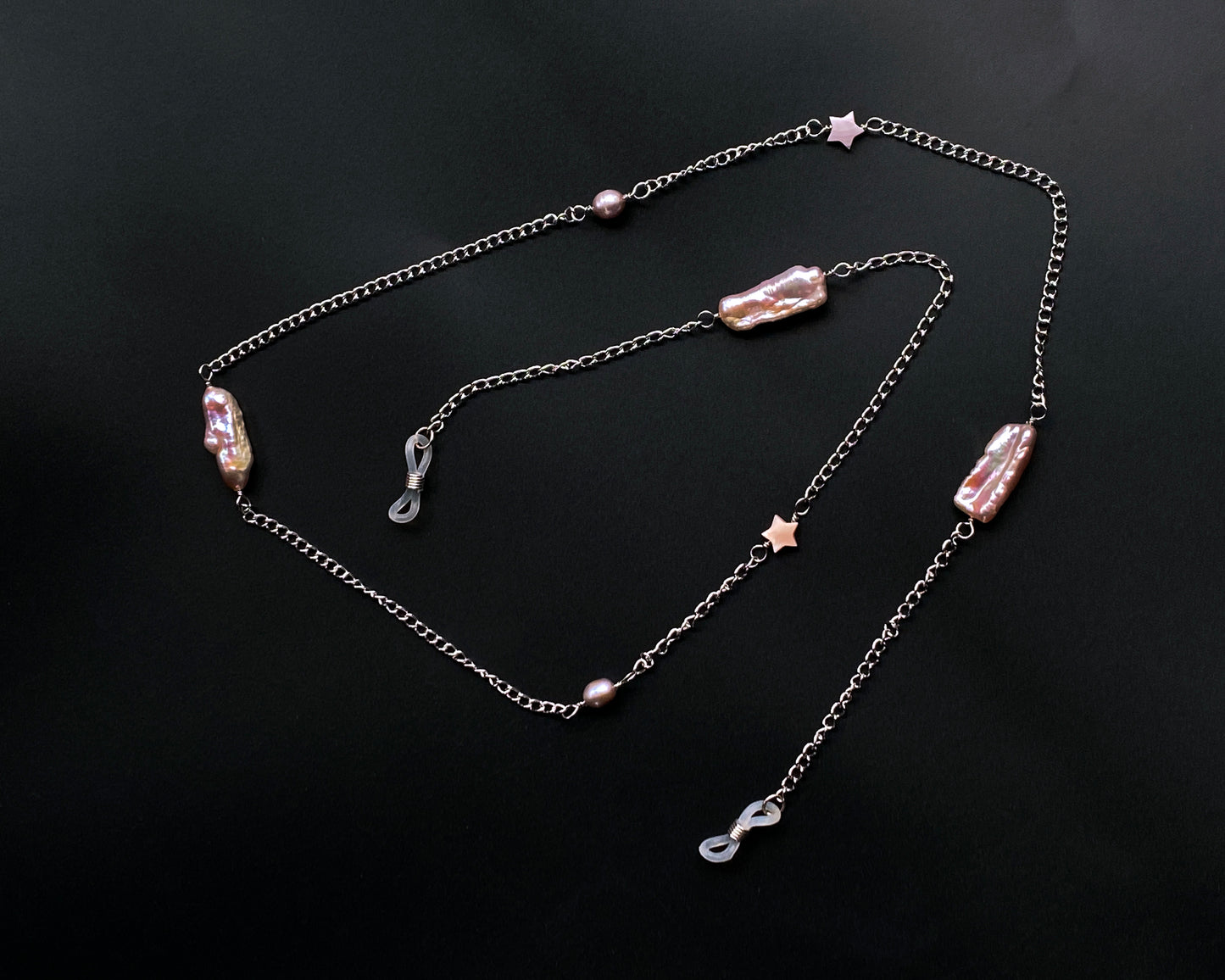 Eyeglass holder with Pearl and Chain
