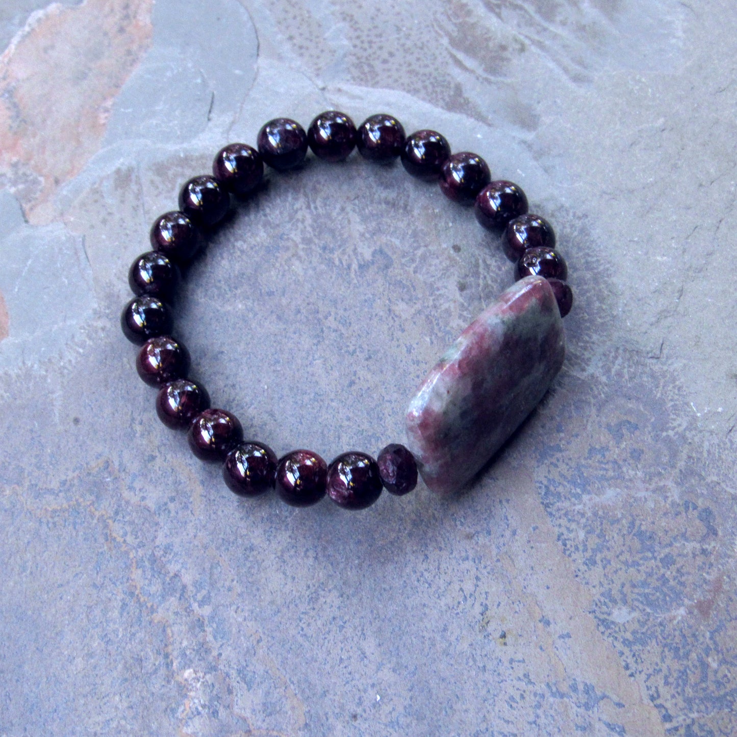 Green and Red Garnet with Garnets Gemstone Stretch Bracelets