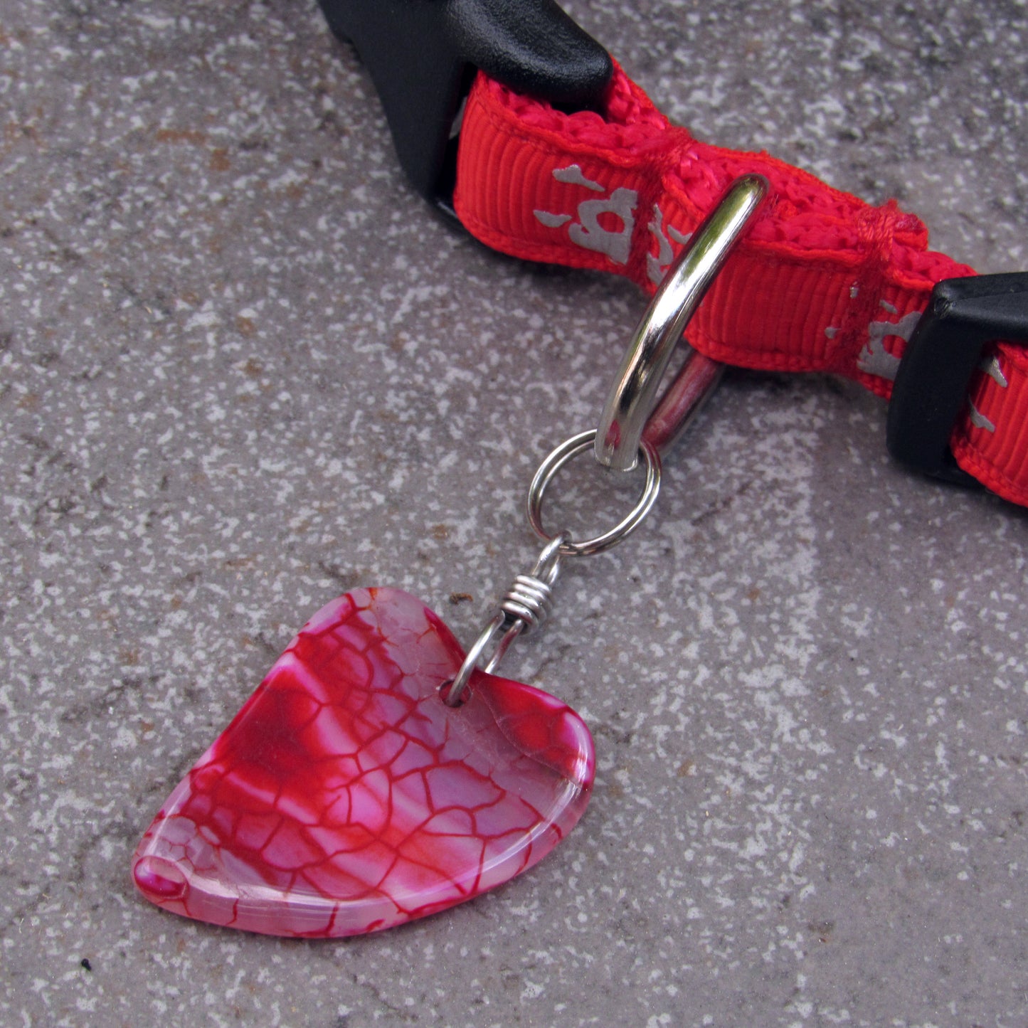 Dragon’s Vein Gemstone Heart Pet Collar Charm with Stainless Steel wire