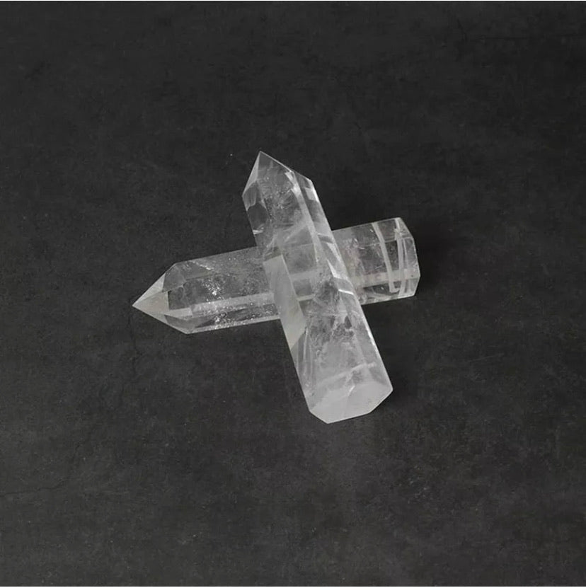 Natural Clear Quartz Crystal Gemstone Point Wand Rock Stone