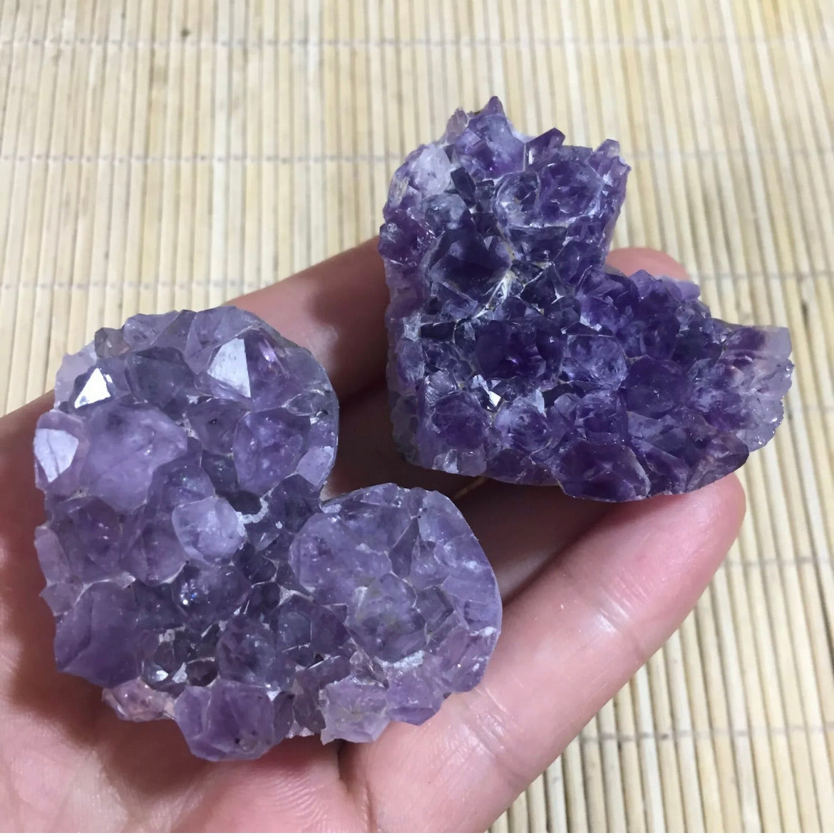 Natural Amethyst heart-shaped  gem quartz cluster crystal Mineral specimens