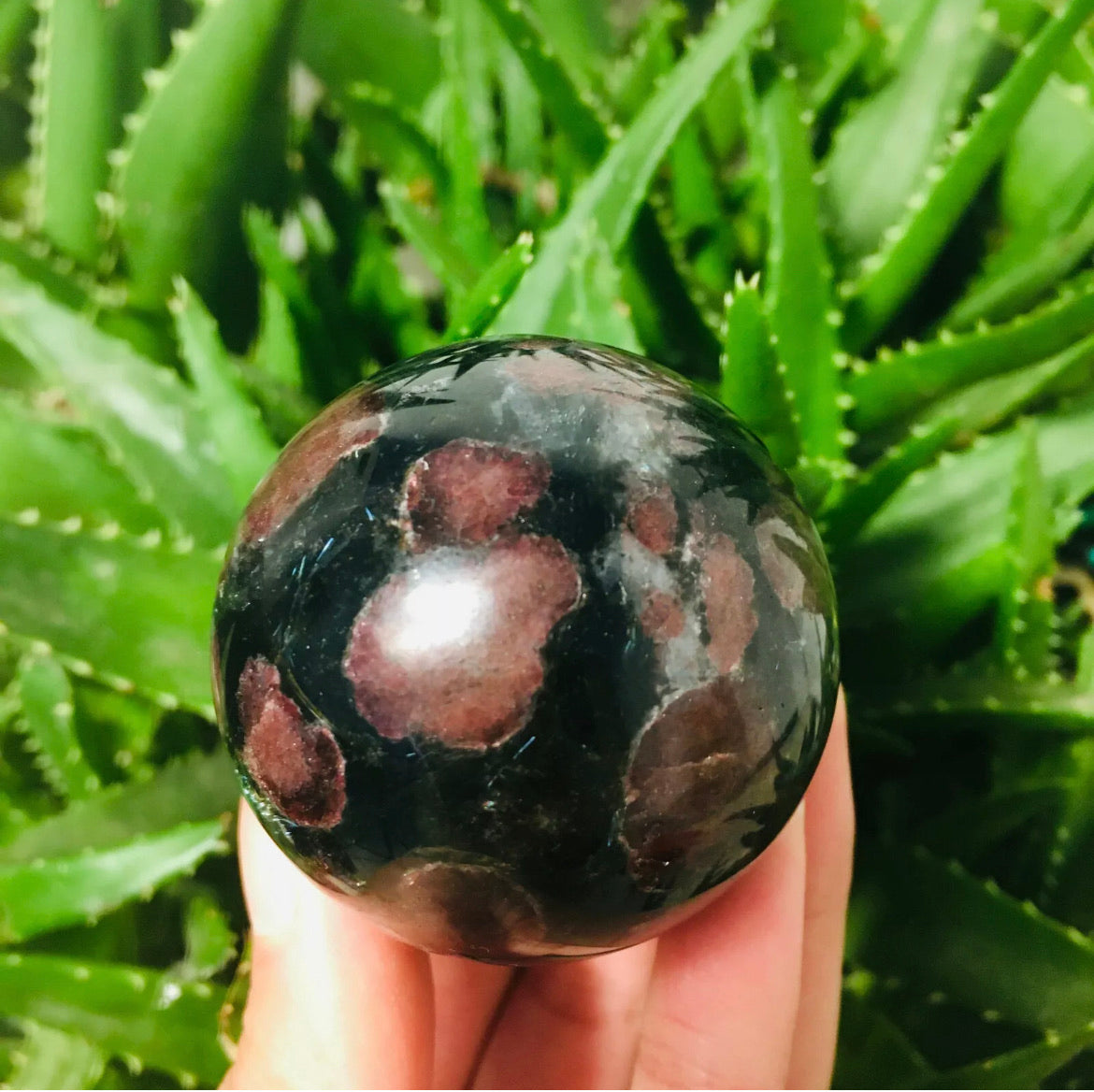 Natural garnet fireworks Sphere
