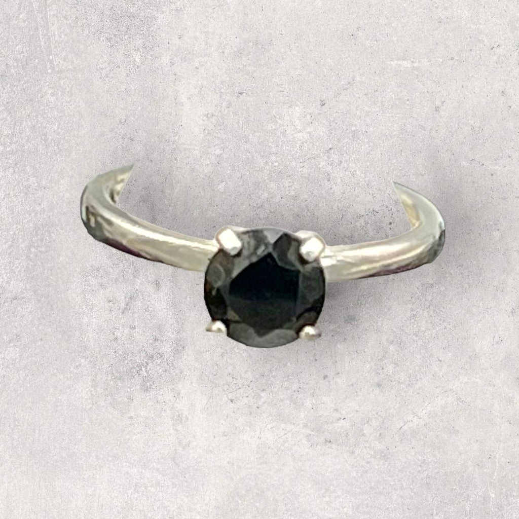 Sterling silver Black Spinel gemstone Ring