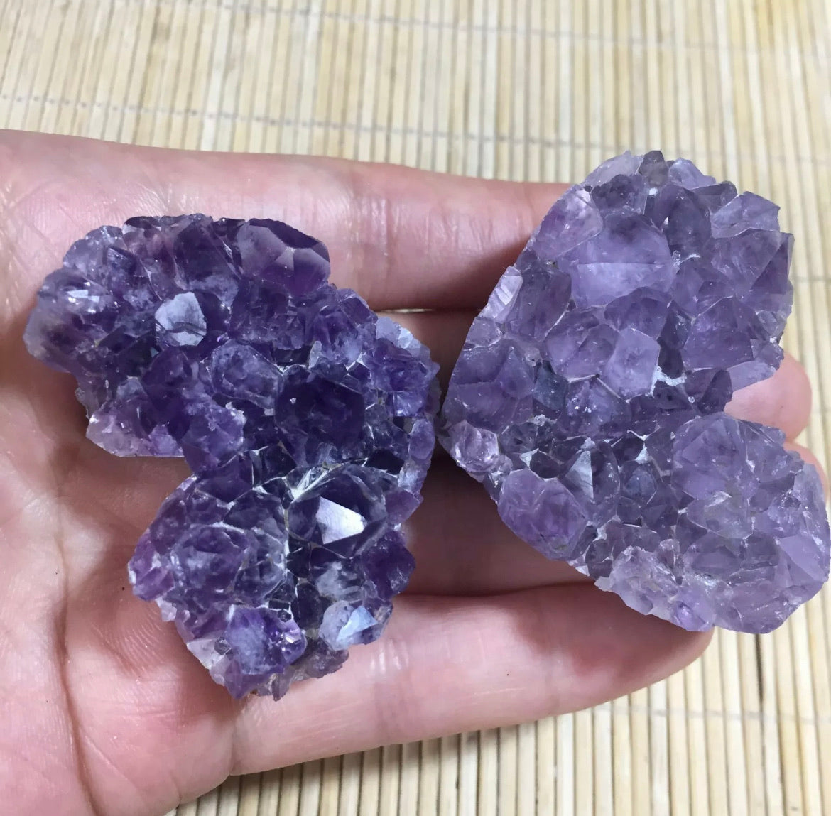 Natural Amethyst heart-shaped  gem quartz cluster crystal Mineral specimens