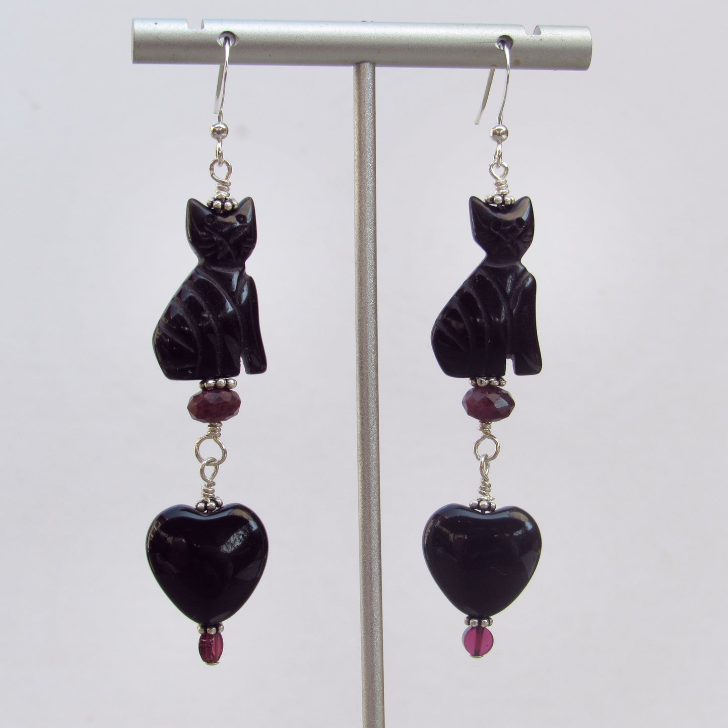 Onyx gemstone Cats and Hearts, Garnets & Sterling Silver Earrings