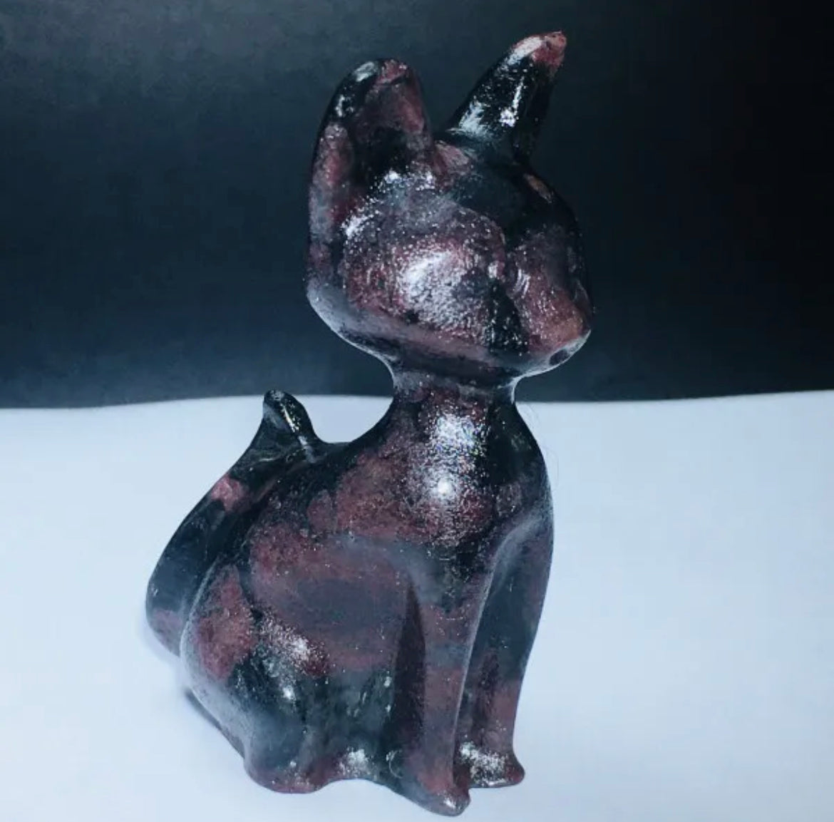 Garnet gemstone carved kitty