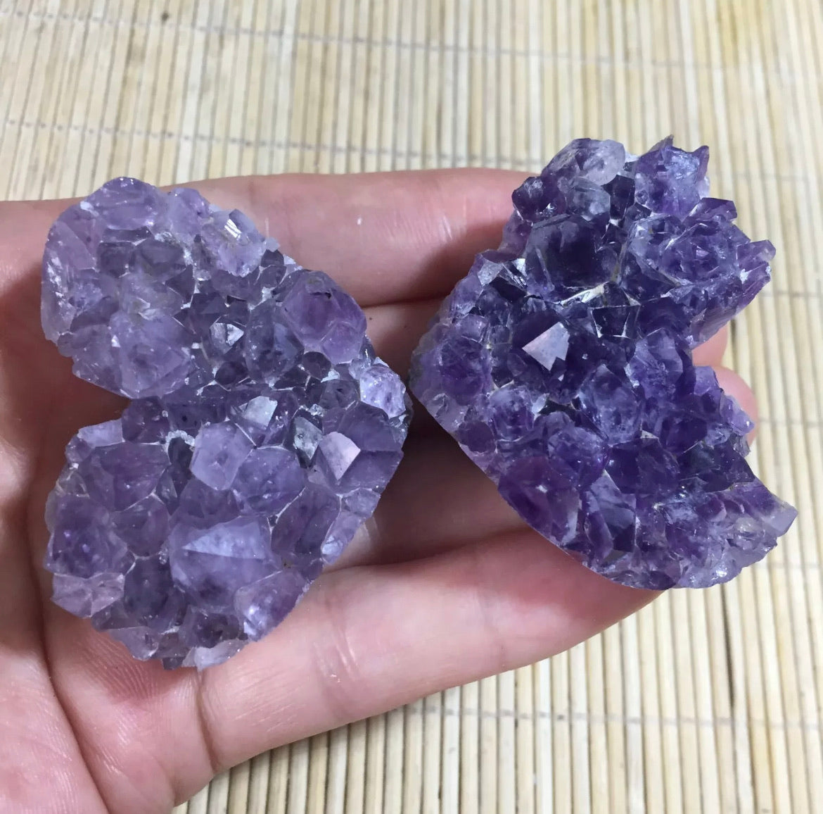 Natural Amethyst heart-shaped  gem quartz cluster crystal Mineral specimens
