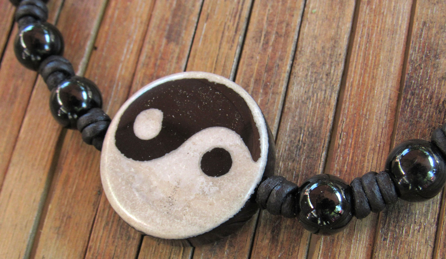 Black Agate and Agate Gemstone Yin Yang Leather Bracelet