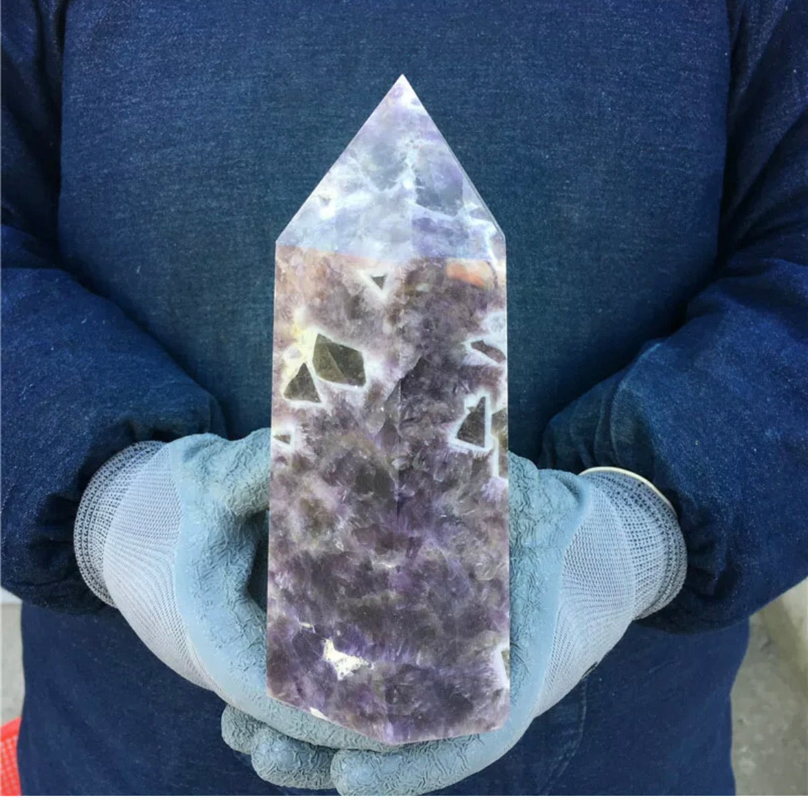 Natural amethyst gejmstone crystal tower point obelisk