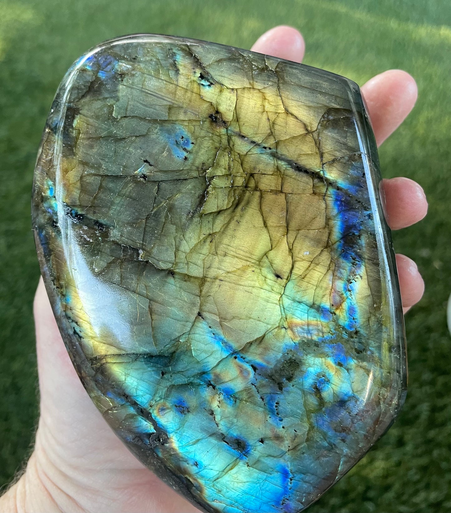 Natural Labradorite gemstone Spectrolite