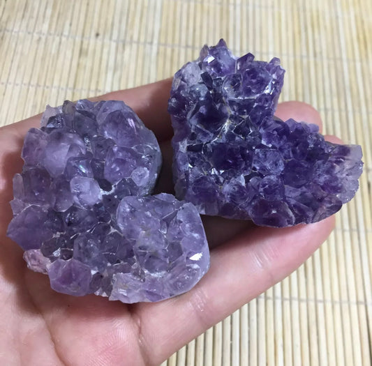 Natural Amethyst heart-shaped  gem quartz cluster crystal Mineral specimens