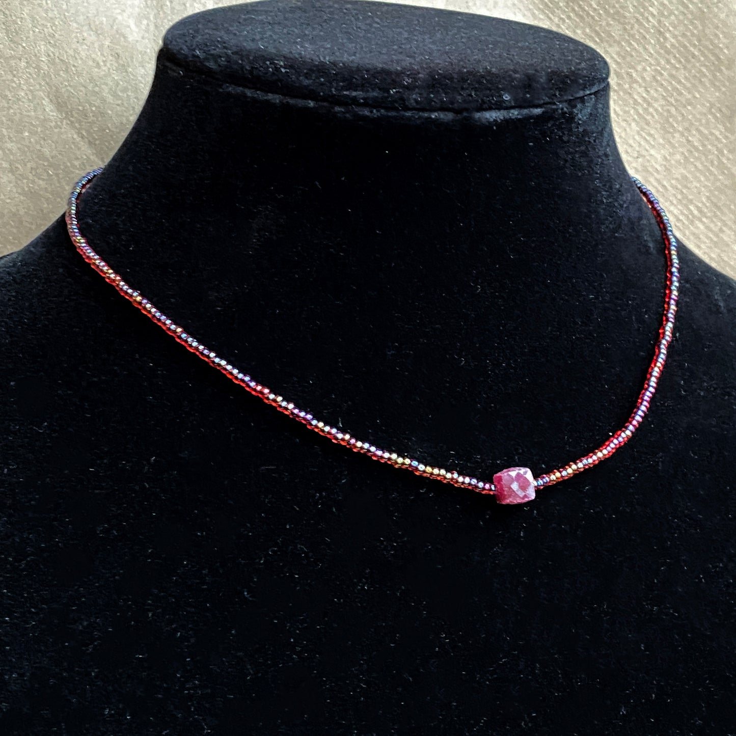 Ruby choker