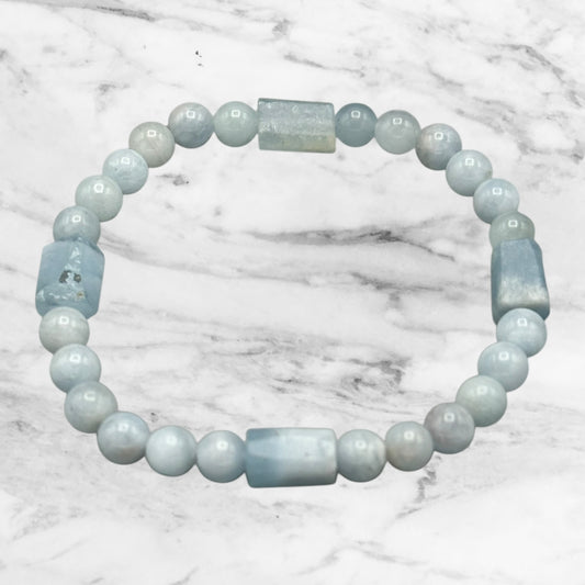 Aquamarine gemstone stretch Bracelet