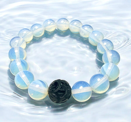 Opalite and Onyx Flower Beaded Bracelet