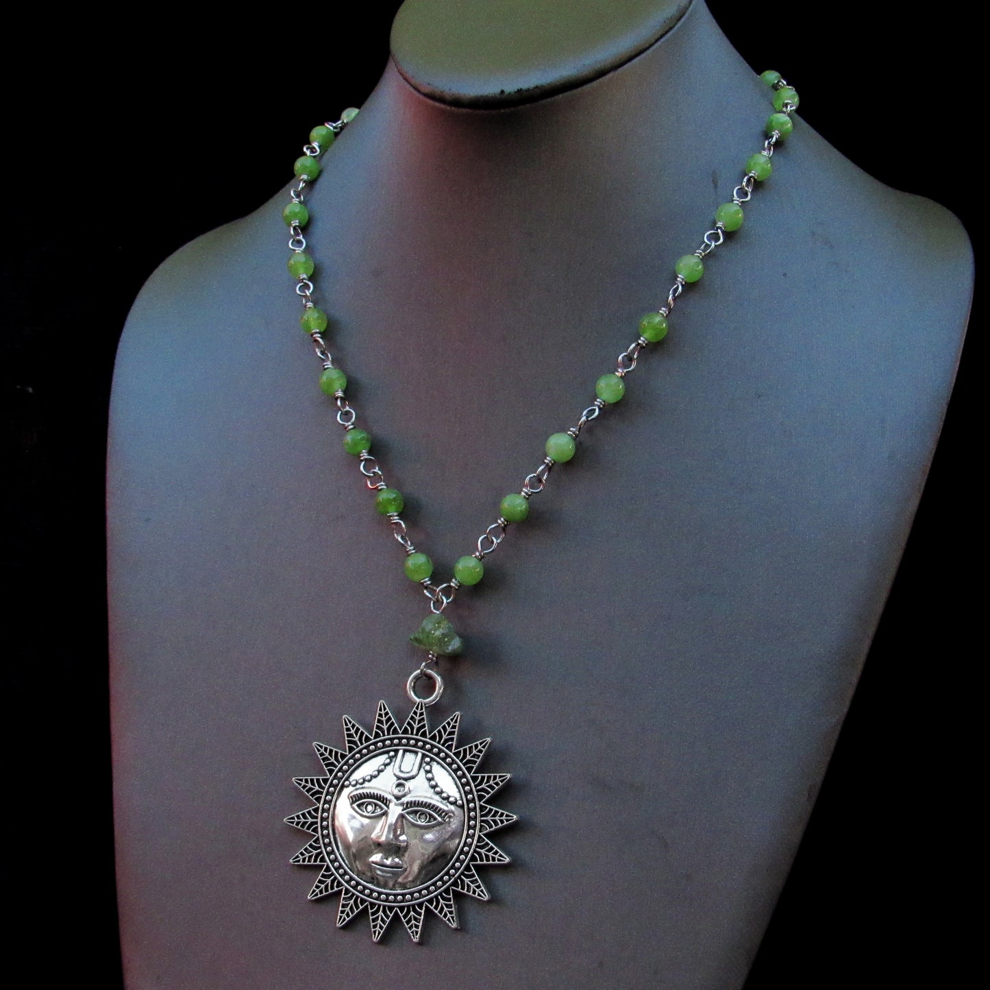 Peridot gemstone beaded necklace with Sun pendant