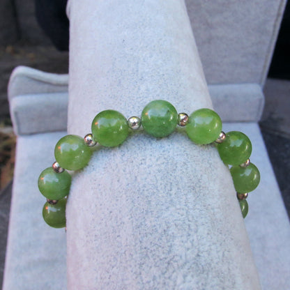 Genuine Peridot gemstone stretch Bracelet with 14kt golf fill