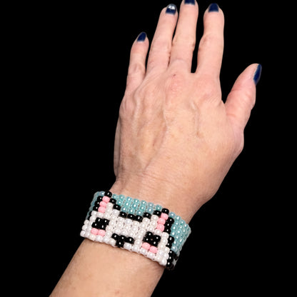 Beaded Glass Kitty Bracelet