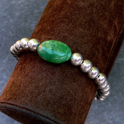 Vintage Silver Bead with Emerald gemstone bracelet