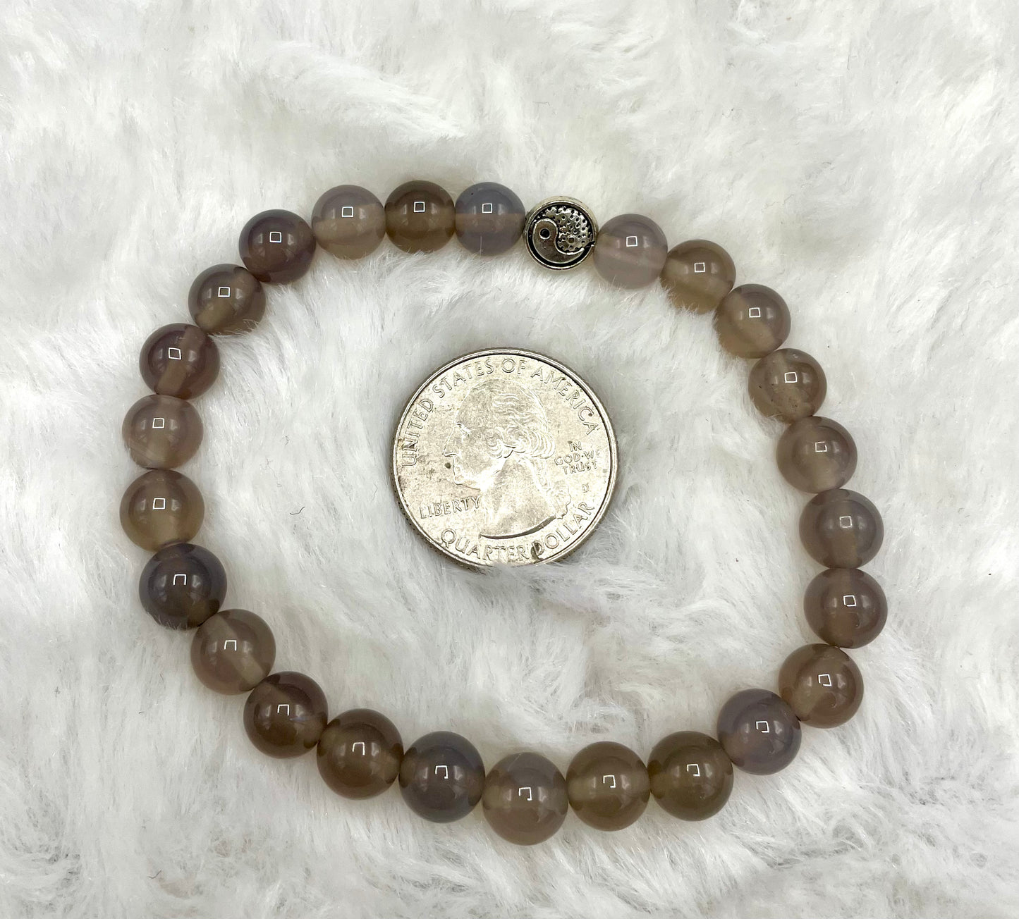 Gray Agate and Yin Yang Beaded Bracelet