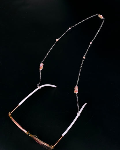 Eyeglass holder with Pearl and Chain