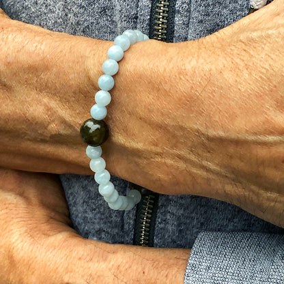 Men’s Aquamarine & black Labradorite semiprecious Gemstone stretch bracelet.