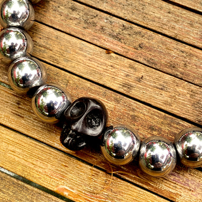 Men’s Silver hematite and Black Howlite Skull Gemstone Bracelet