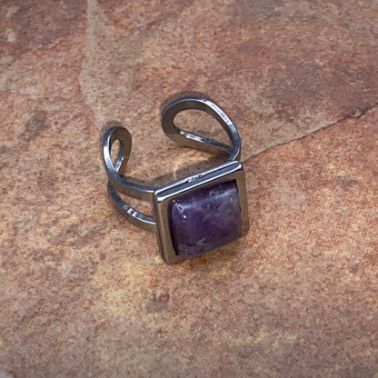 Square Gemstone adjustable rings.