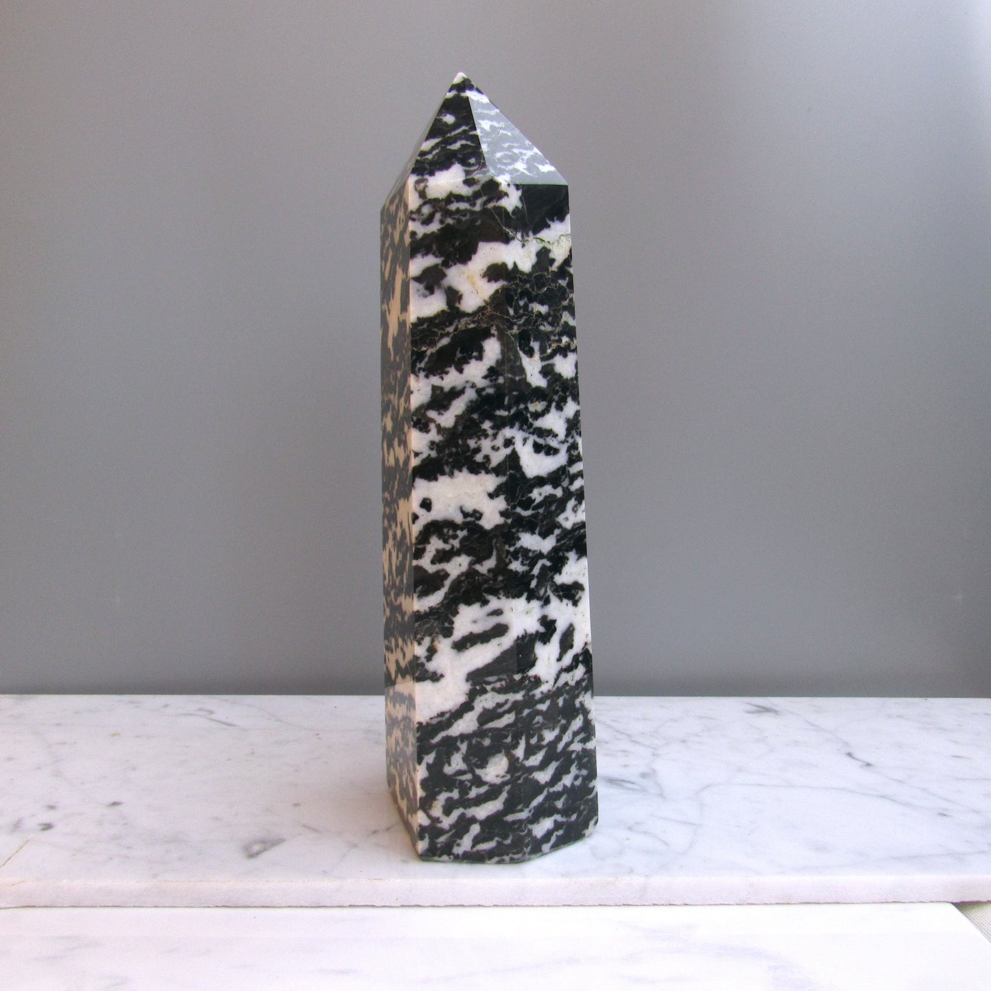 Natural Zebra Jasper gemstone Tower Tower Point Obelisk