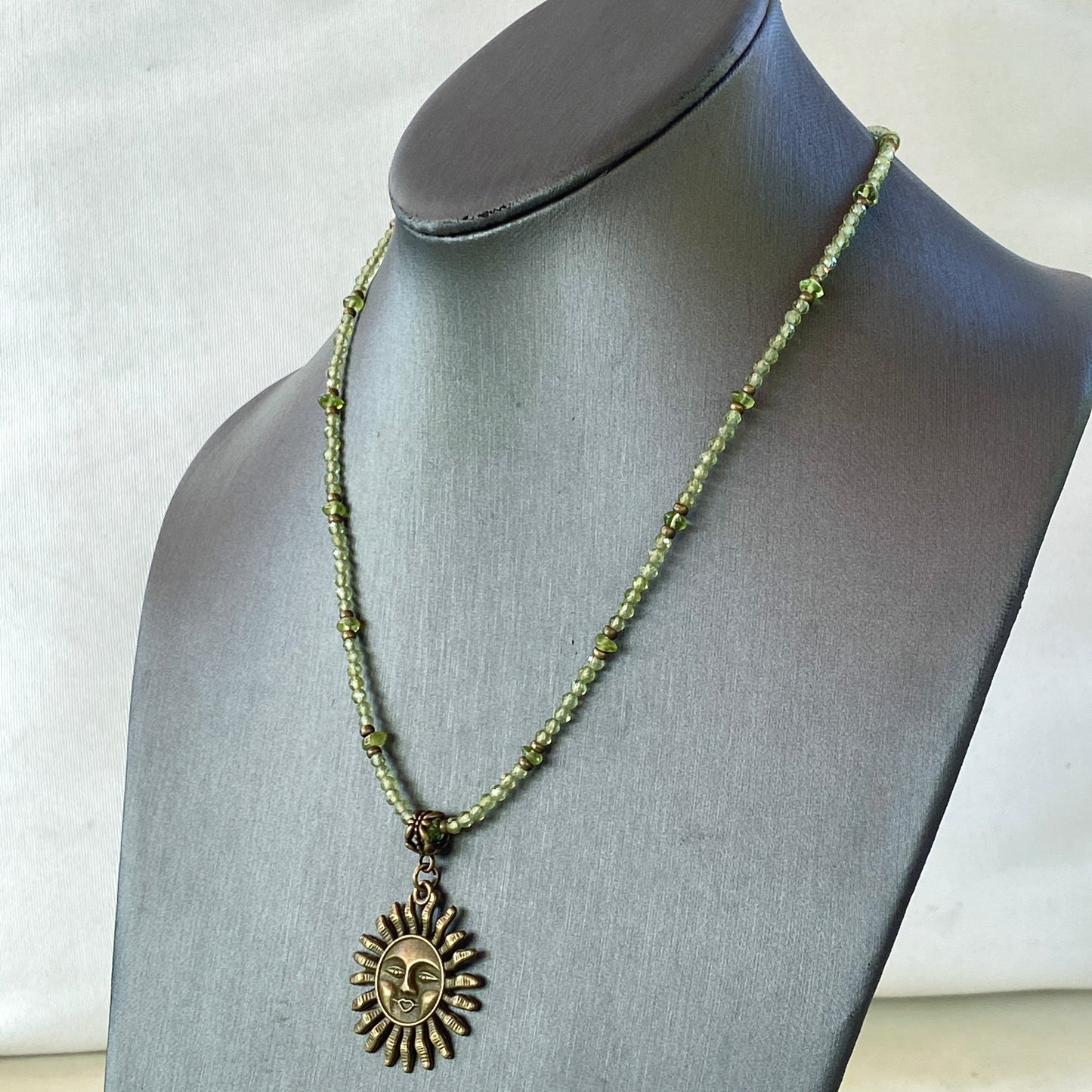 Peridot gemstone beaded necklace with brass Sun pendant necklace