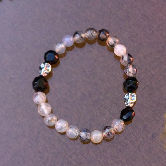 Men’s Hematite skull and Dragon Vein Agate with Black Agate gemstone stretch bracelet