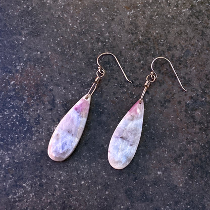 Pink Tourmaline gemstone dangle Earring