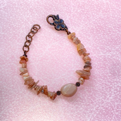 Sunstone gemstones and Copper stretch Bracelet