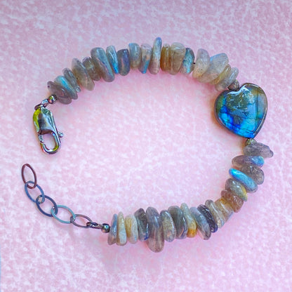 Labradorite Heart clasp Bracelet