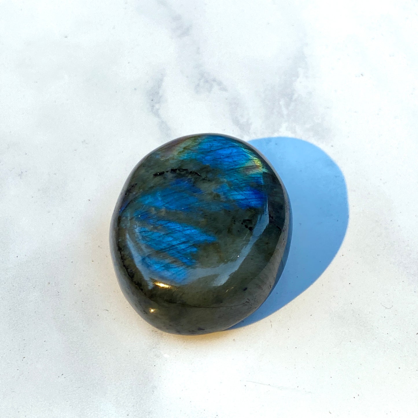 Flashy Beautiful Labradorite Gemstone Palm Stones