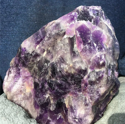 Natural Dreamy Amethyst Quartz Crystal rough Specimen