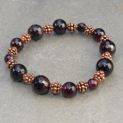 Garnet gemstone and copper stretch bracelet