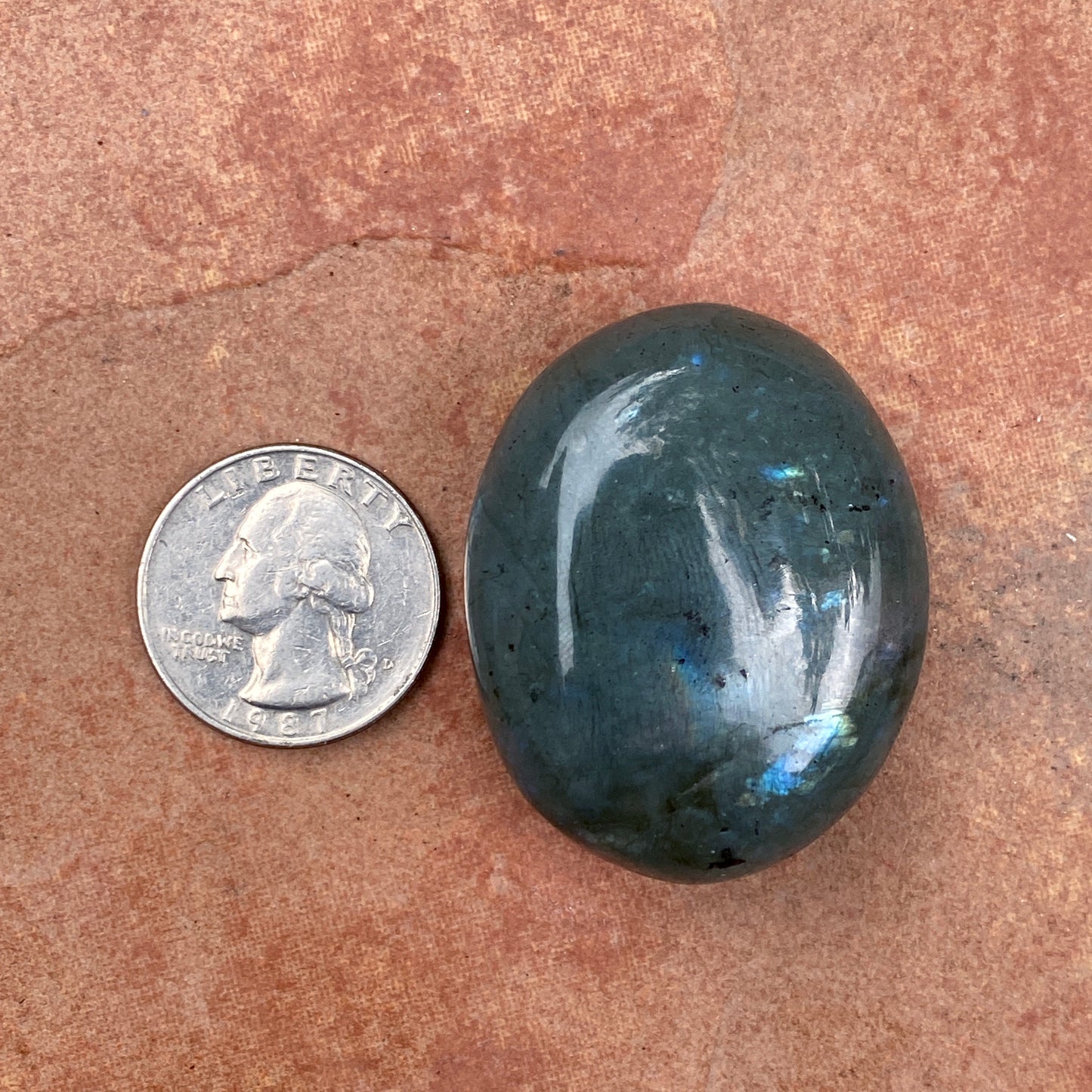 Flashy Beautiful Labradorite Gemstone Palm Stones