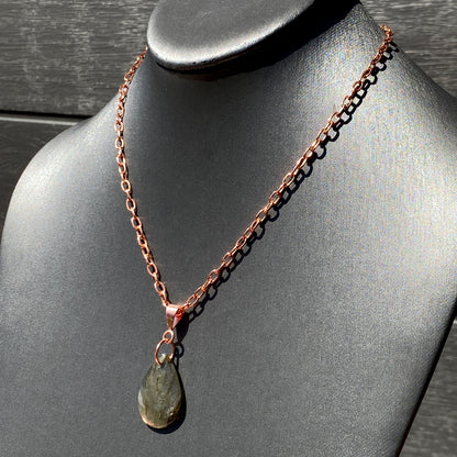 Labradorite gemstone and Copper chain necklace