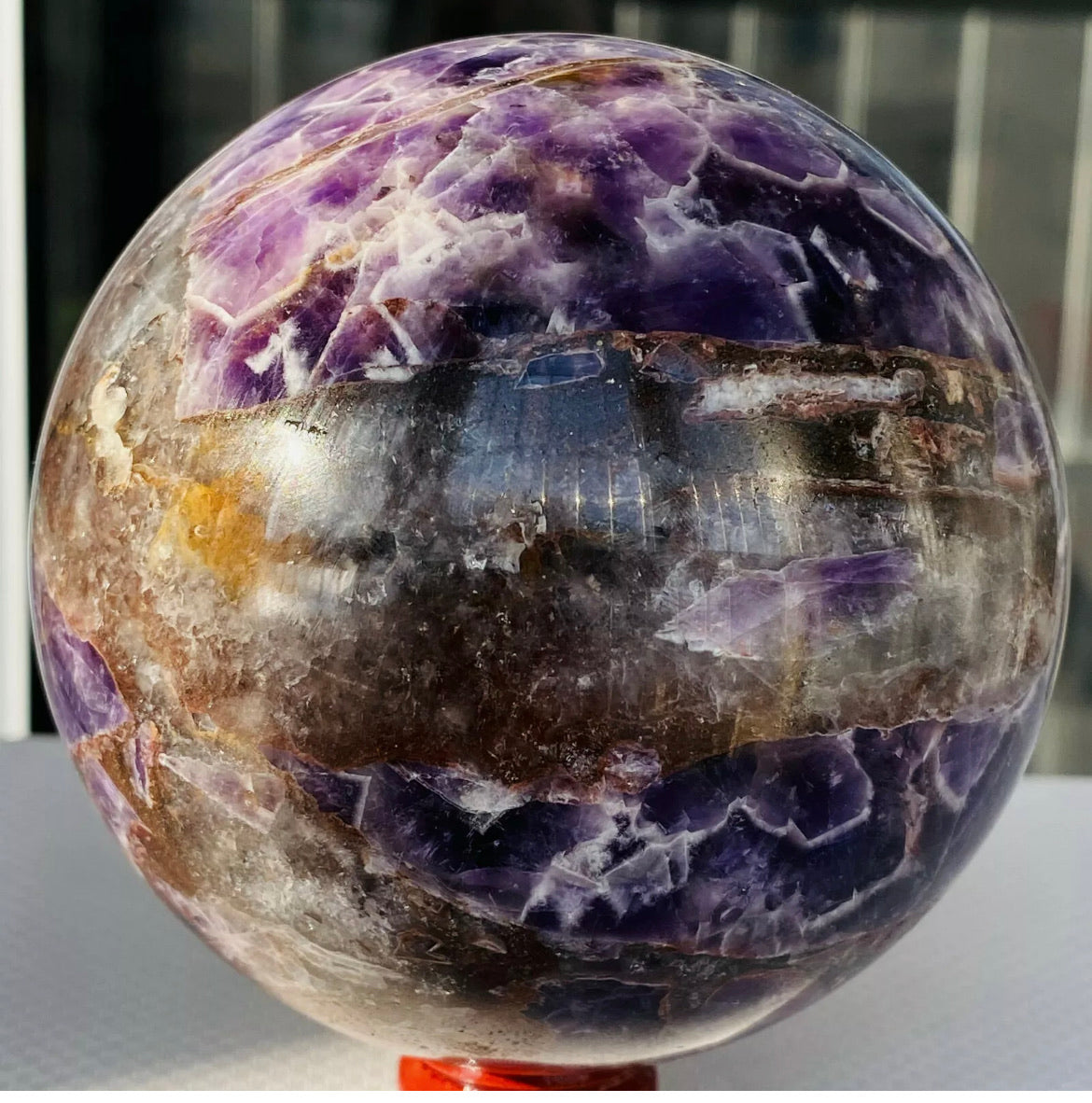 Natural Dreamy Amethyst gemstone Sphere