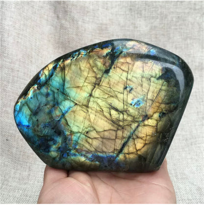 Natural Labradorite gemstone Spectrolite