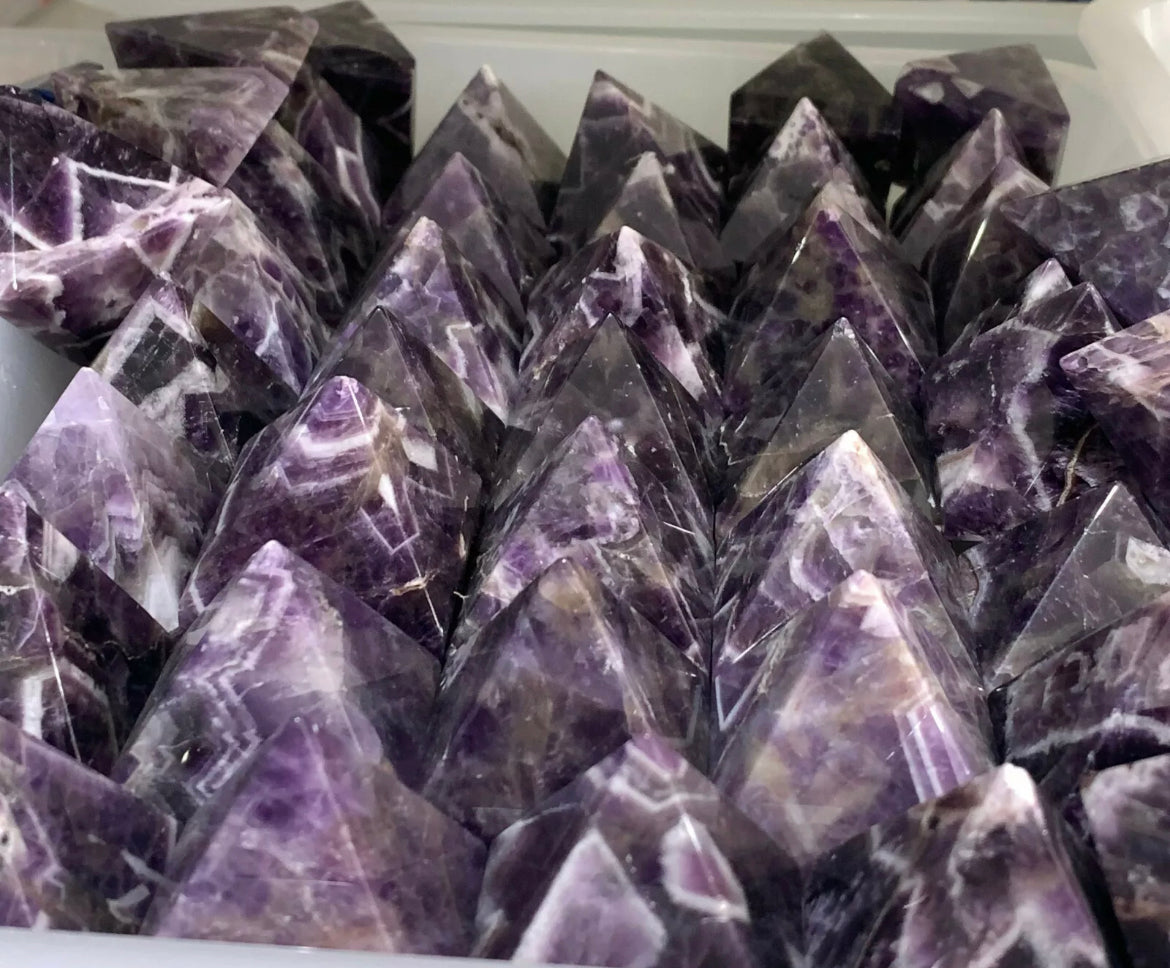 Natural Amethyst gemstone Pyramid Crystal