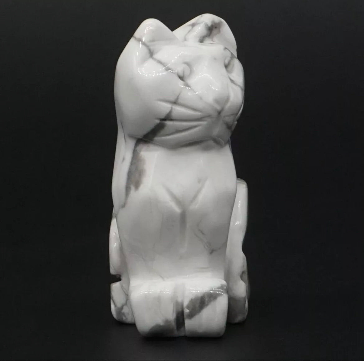 Natural Howlite Cat