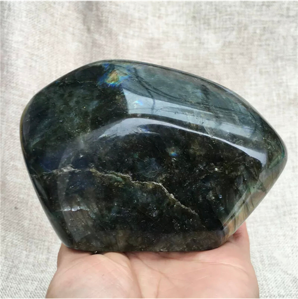 Natural Labradorite gemstone Spectrolite