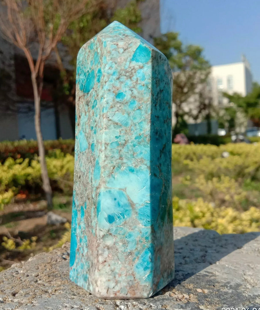 Natural Apatite gemstone Tower point Obelisk