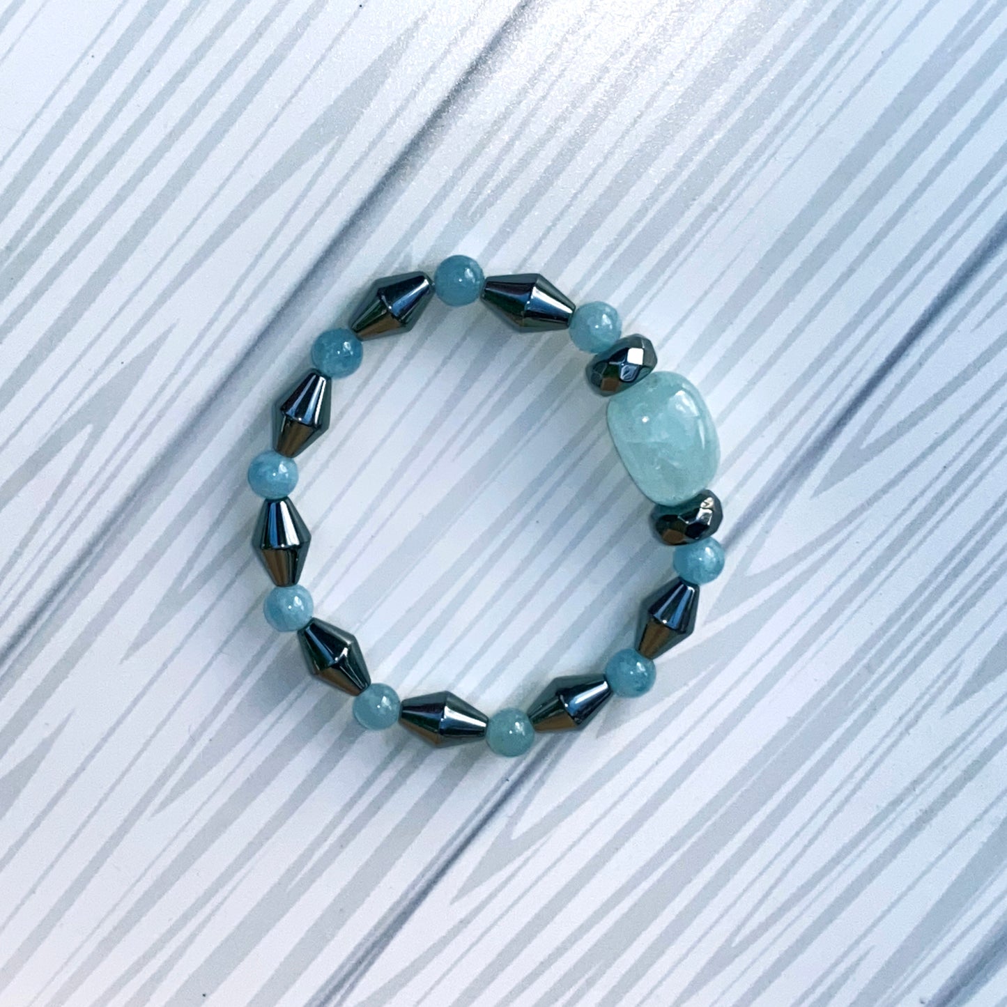 Aquamarine and Hematite gemstone stretch Bracelet