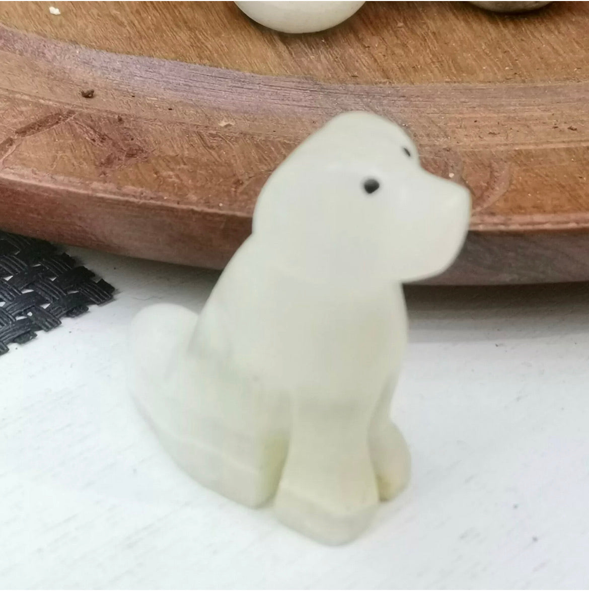 Natural white Jade gemstone dog