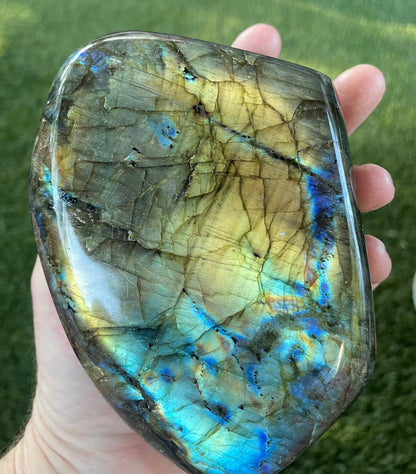 Natural Labradorite gemstone Spectrolite