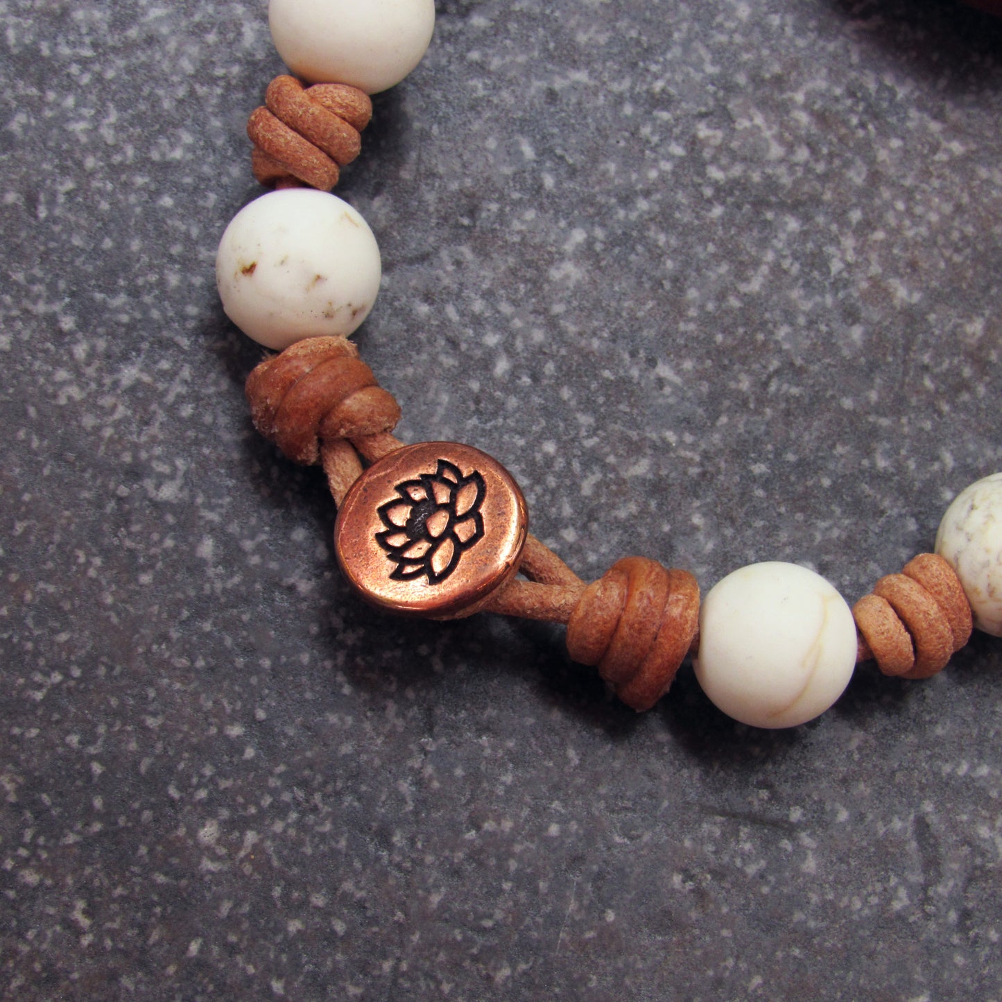 Tibetan Agate Gemstone Yin Yang with White Turquoise on natural Leather