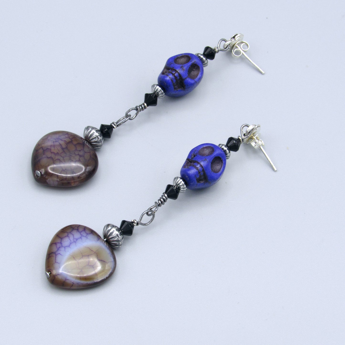 Purple Howlite Gemstone Skull with Onyx and Dragon’s Vein Agate Earrings