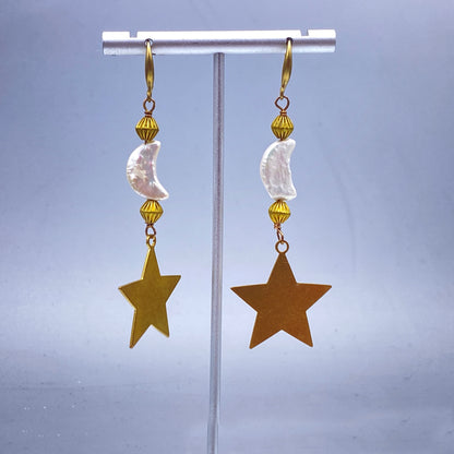 Pearl Moons and Brass Star Dangle Earringa